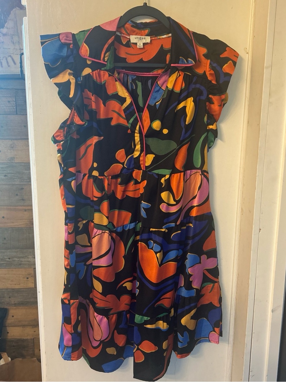 Umgee women’s floral dress size small silky feel